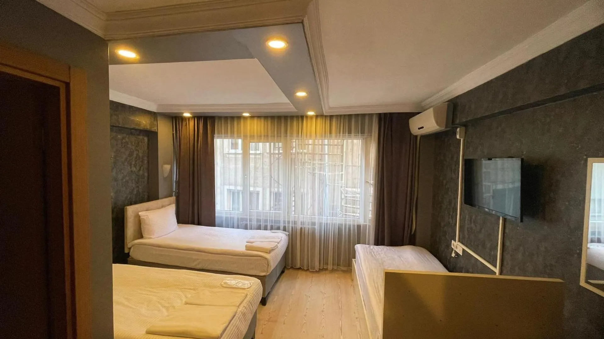 Ufuk Hotel Istanbul
